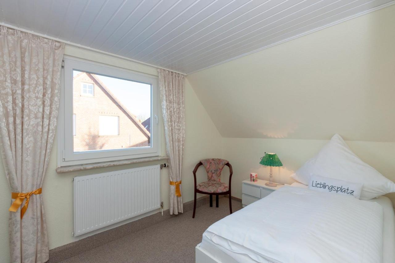 Hotel Garni Nordseerose Greetsiel Krummhörn Buitenkant foto